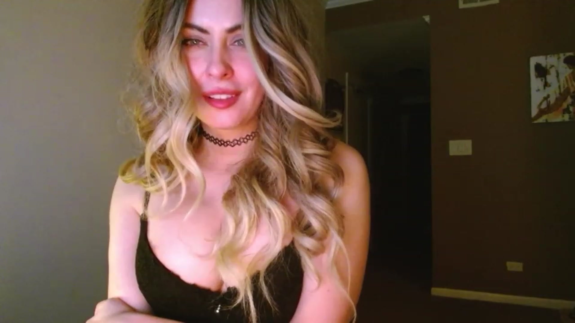 Gallery image thumbnail from VIX_SPY's myfreecams stream on, 12/01/2023, 05:31 image 18 of 20