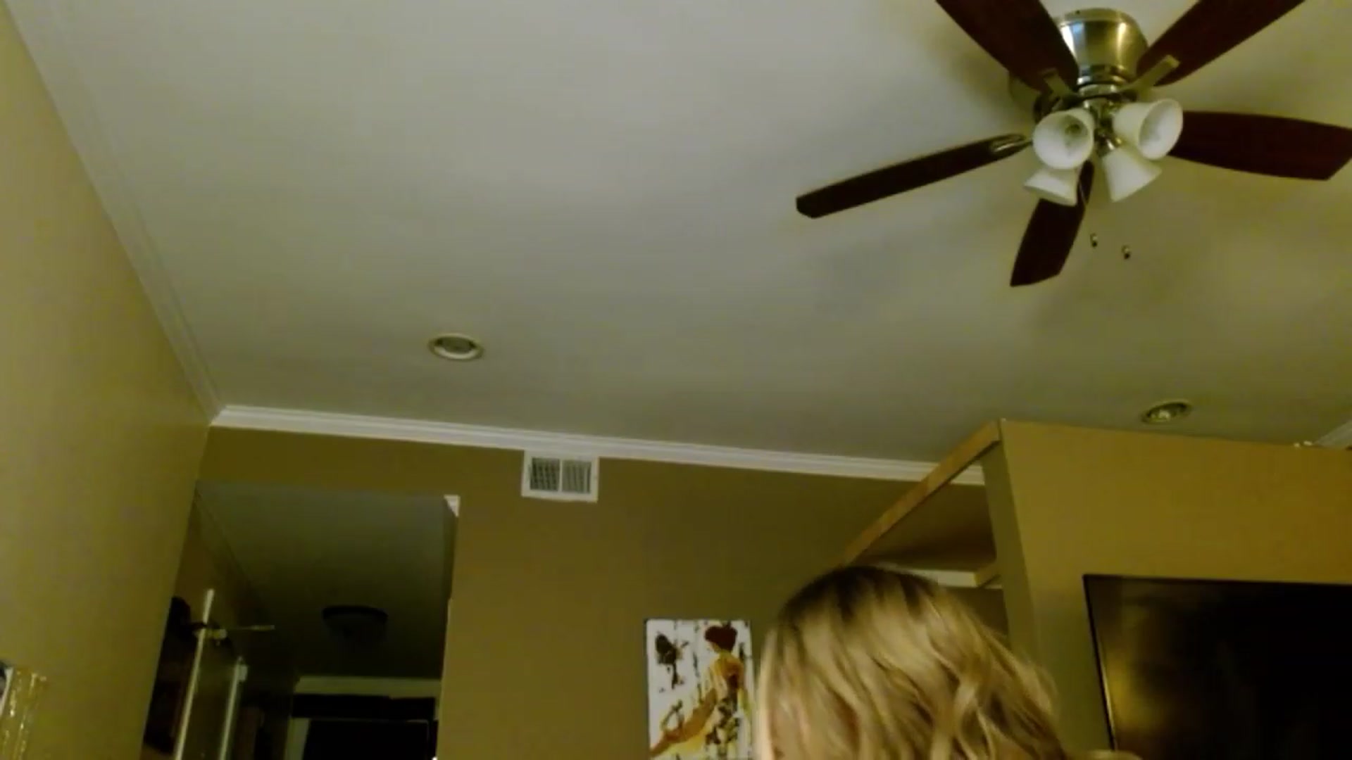 Gallery image thumbnail from VIX_SPY's myfreecams stream on, 12/13/2023, 04:30 image 20 of 20