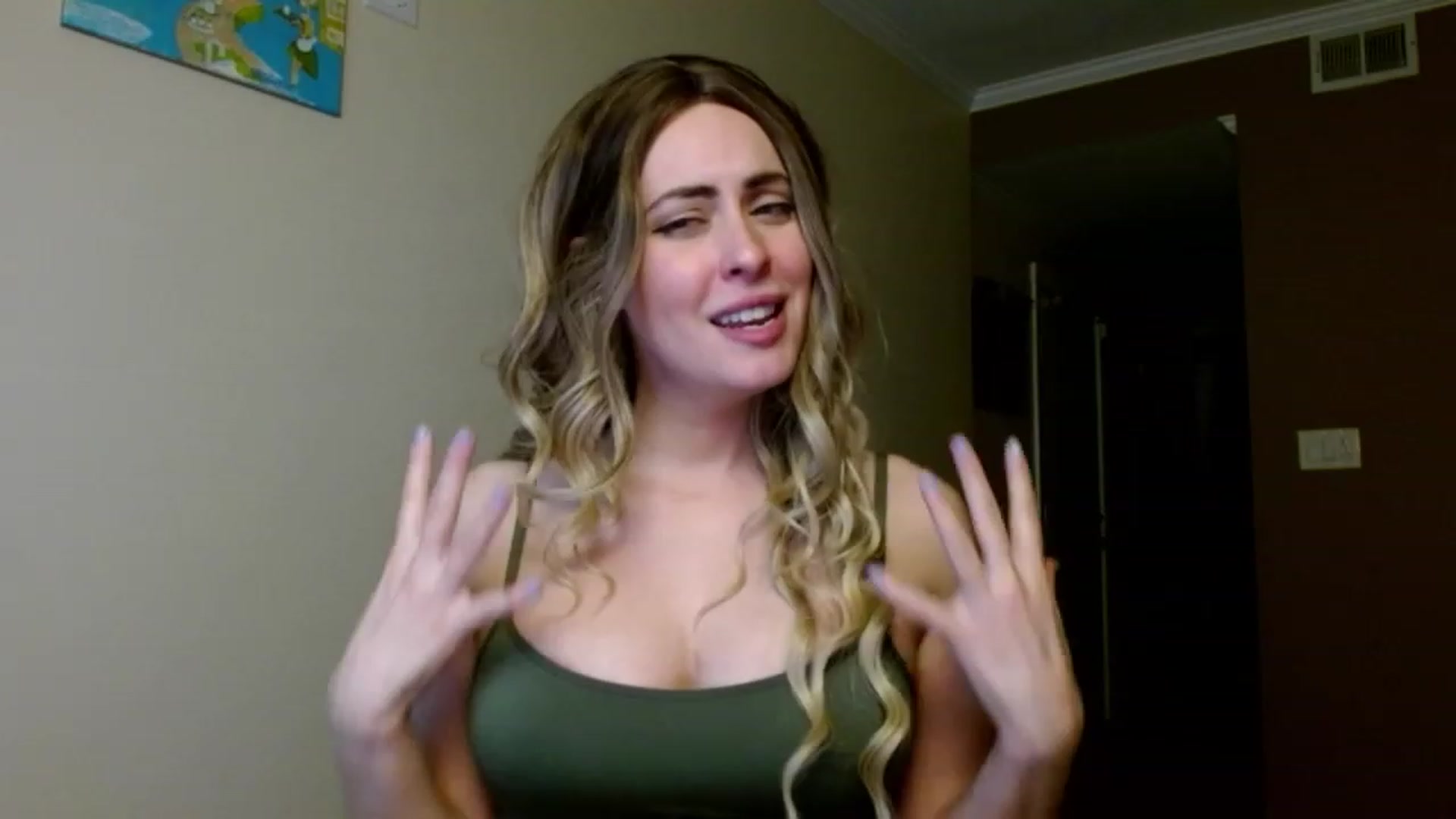 Gallery image thumbnail from VIX_SPY's myfreecams stream on, 12/27/2023, 04:18 image 5 of 20