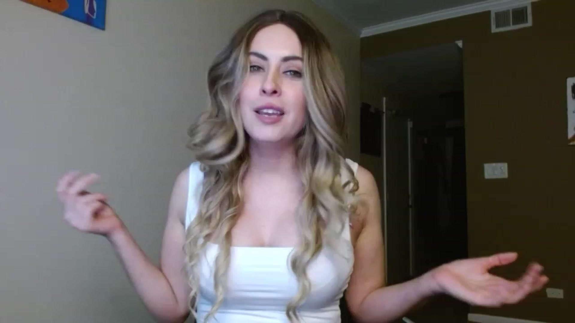 Gallery image thumbnail from VIX_SPY's myfreecams stream on, 01/09/2024, 21:26 image 6 of 20