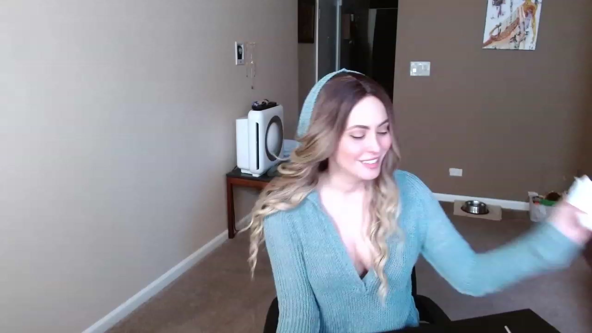 Gallery image thumbnail from VIX_SPY's myfreecams stream on, 01/17/2024, 20:01 image 15 of 20
