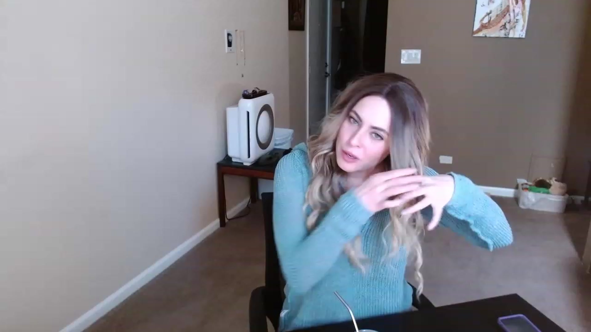 Gallery image thumbnail from VIX_SPY's myfreecams stream on, 01/17/2024, 20:01 image 11 of 20