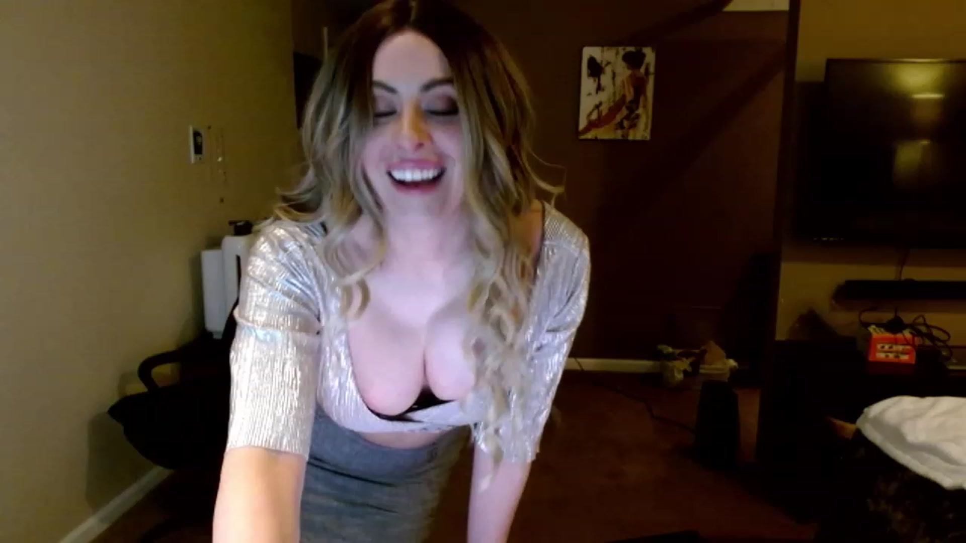 Gallery image thumbnail from VIX_SPY's myfreecams stream on, 01/25/2024, 24:01 image 4 of 20