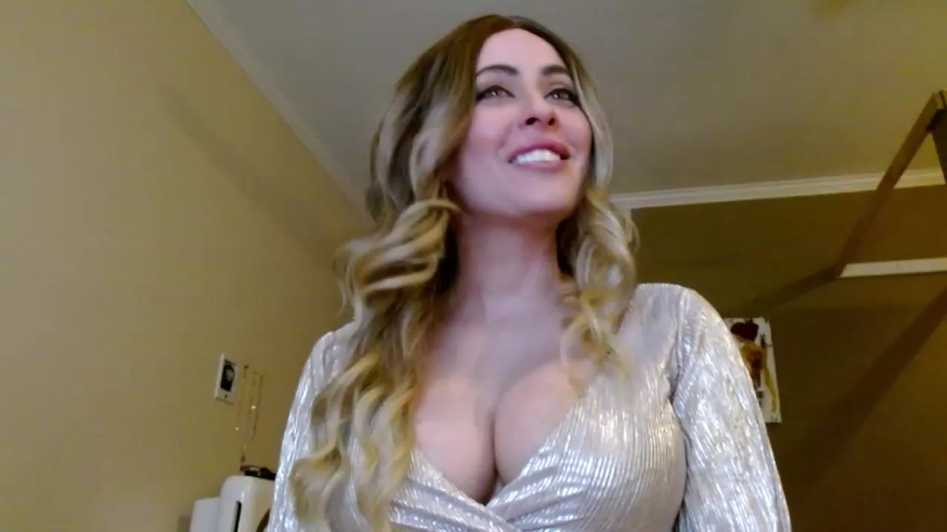Gallery image thumbnail from VIX_SPY's myfreecams stream on, 01/25/2024, 01:07 image 3 of 20