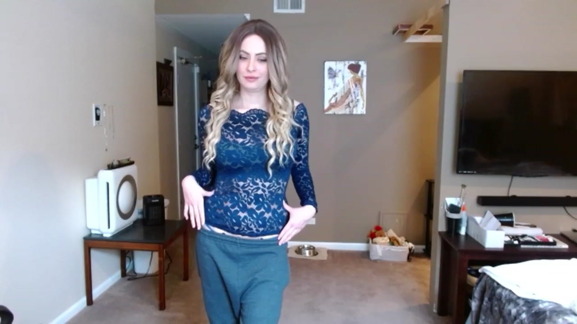 Gallery image thumbnail from VIX_SPY's myfreecams stream on, 02/16/2024, 19:28 image 13 of 20