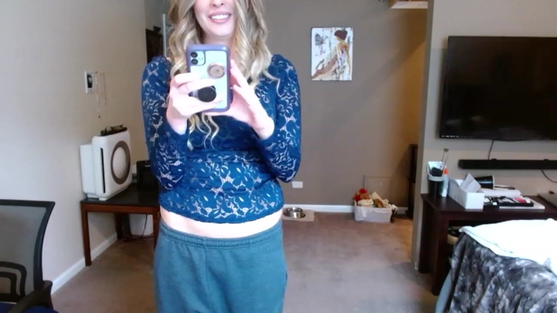 Gallery image thumbnail from VIX_SPY's myfreecams stream on, 02/16/2024, 19:28 image 20 of 20