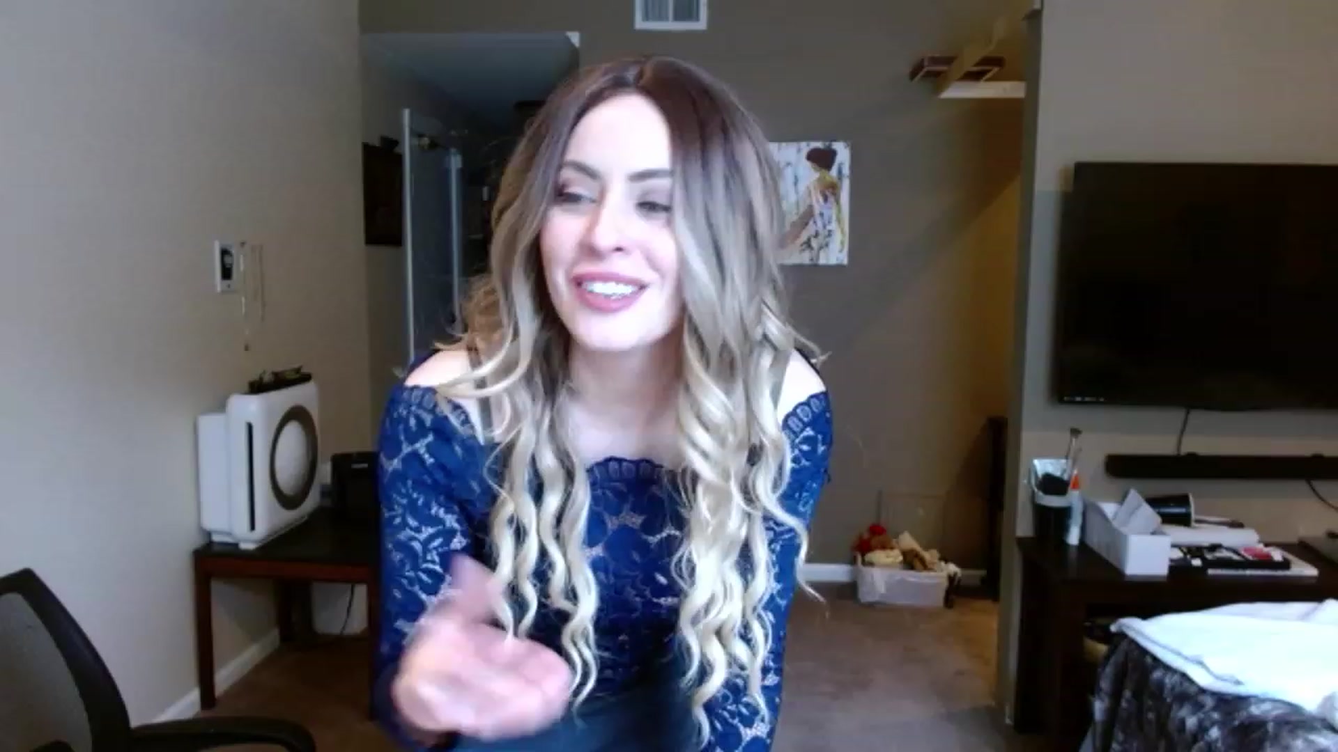 Gallery image thumbnail from VIX_SPY's myfreecams stream on, 02/16/2024, 19:28 image 11 of 20