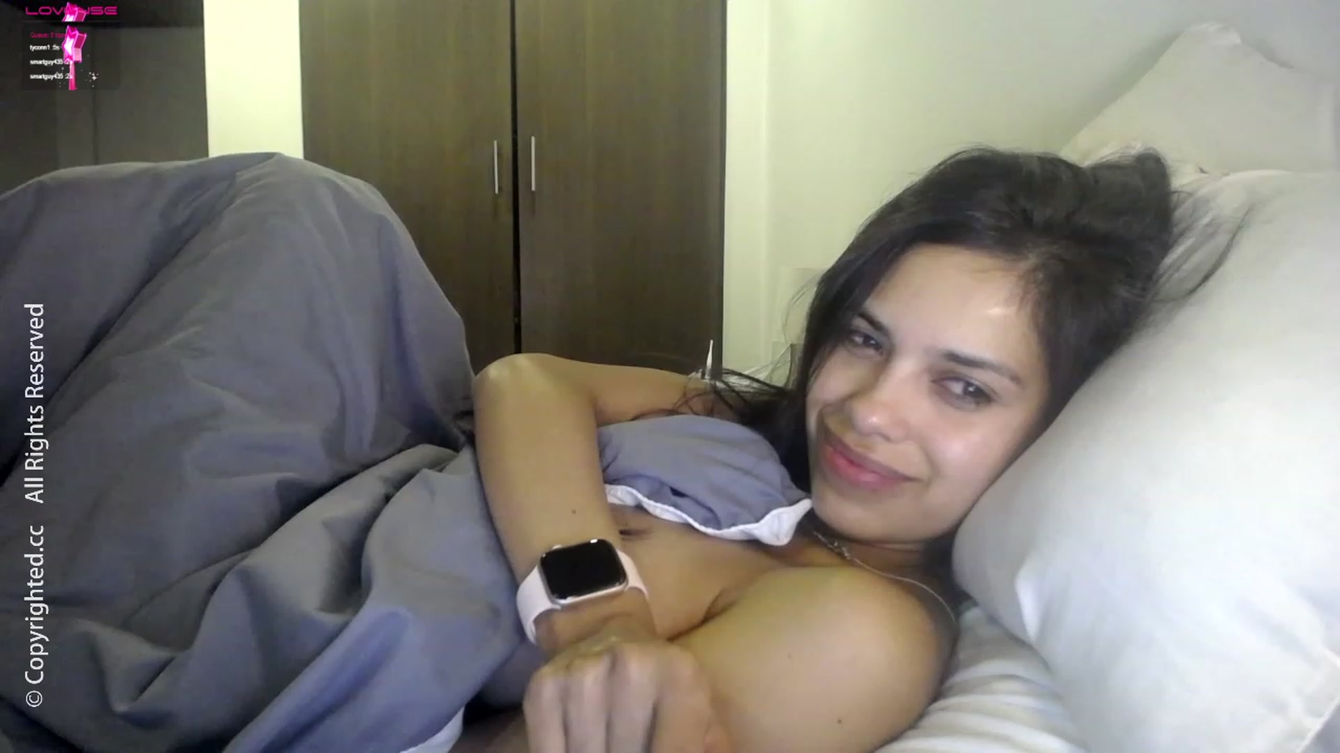 Gallery image thumbnail from V_80s_Gta's myfreecams stream on, 03/20/2023, 05:45 image 16 of 20