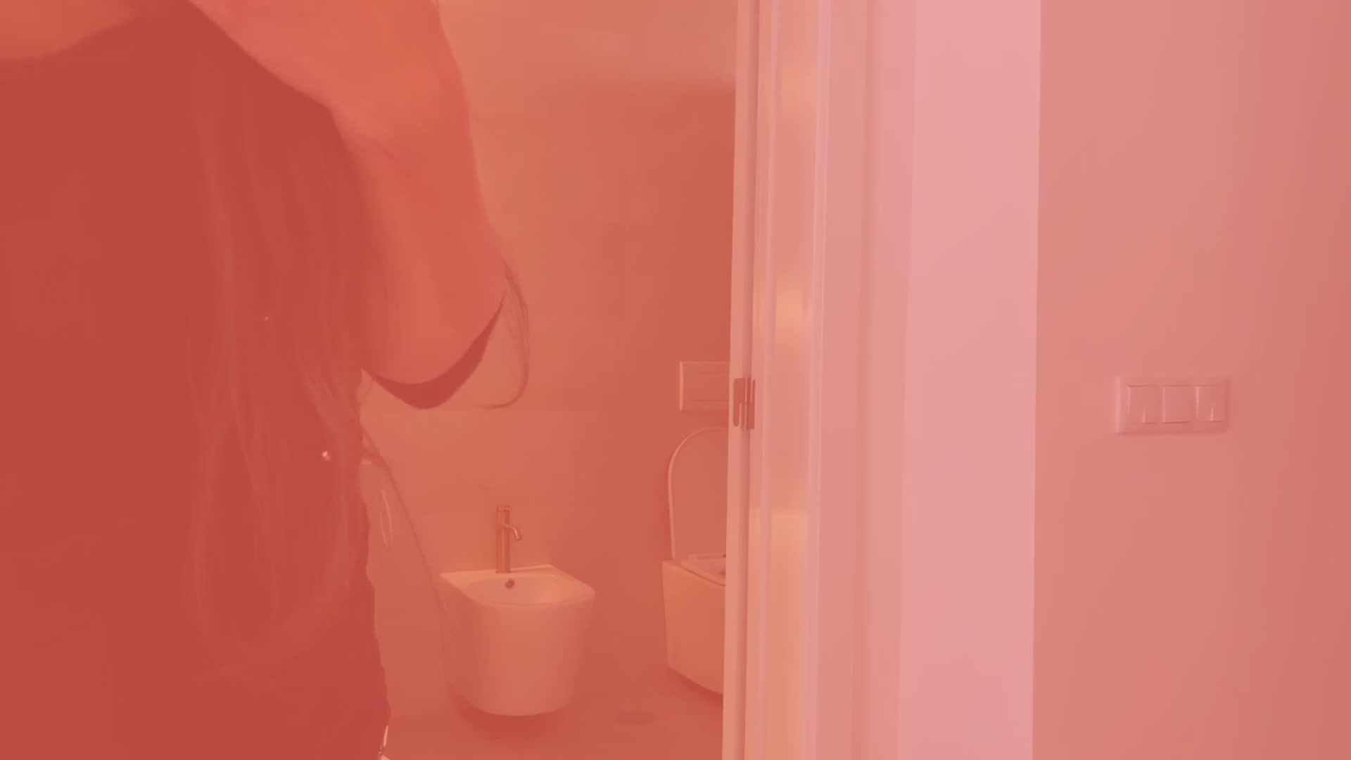 Gallery image thumbnail from V_e_r_o_'s myfreecams stream on, 09/26/2025, 12:01 image 16 of 20