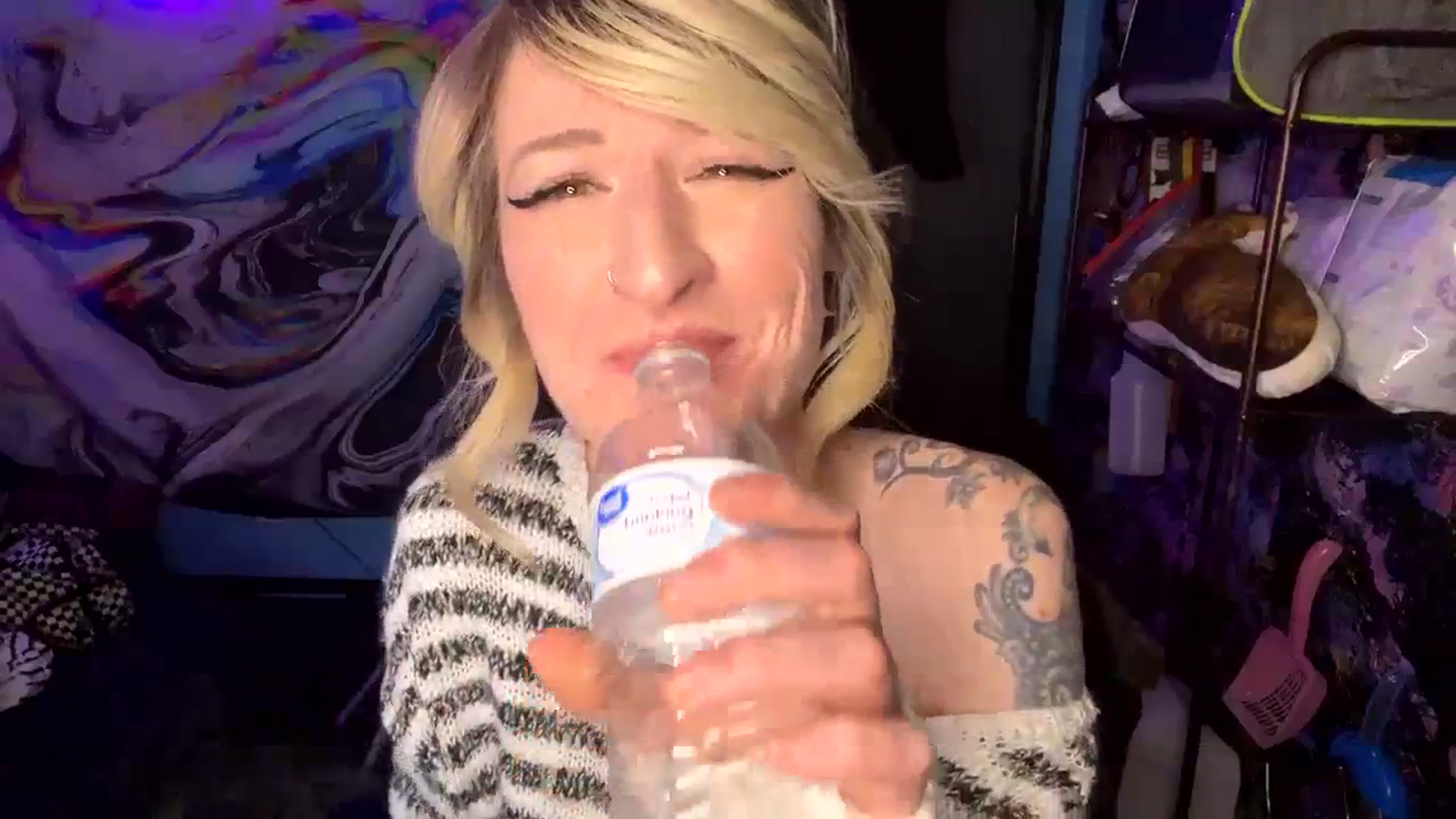 Gallery image thumbnail from V_isforviolet's myfreecams stream on, 02/04/2024, 14:11 image 8 of 20