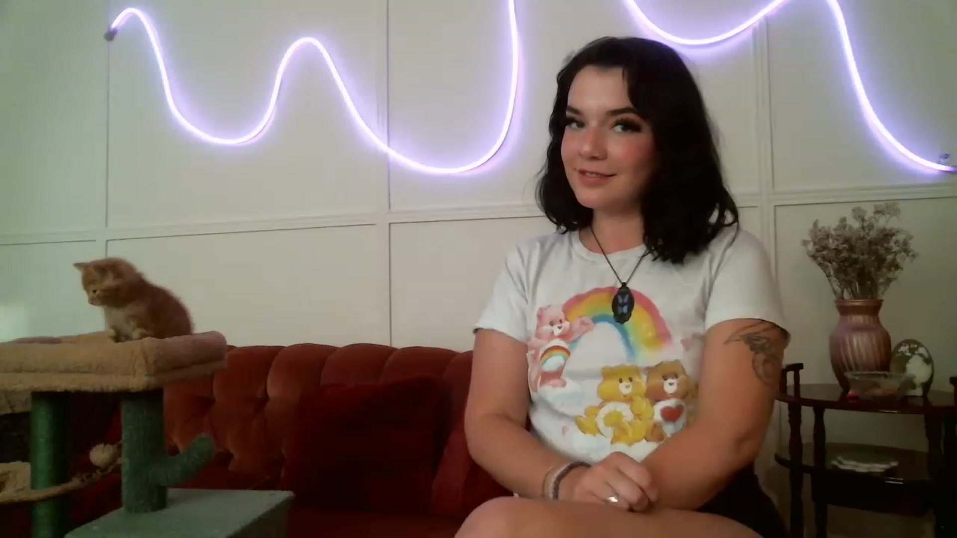 Gallery image thumbnail from Vail_Fox's myfreecams stream on, 06/20/2023, 24:26 image 11 of 20