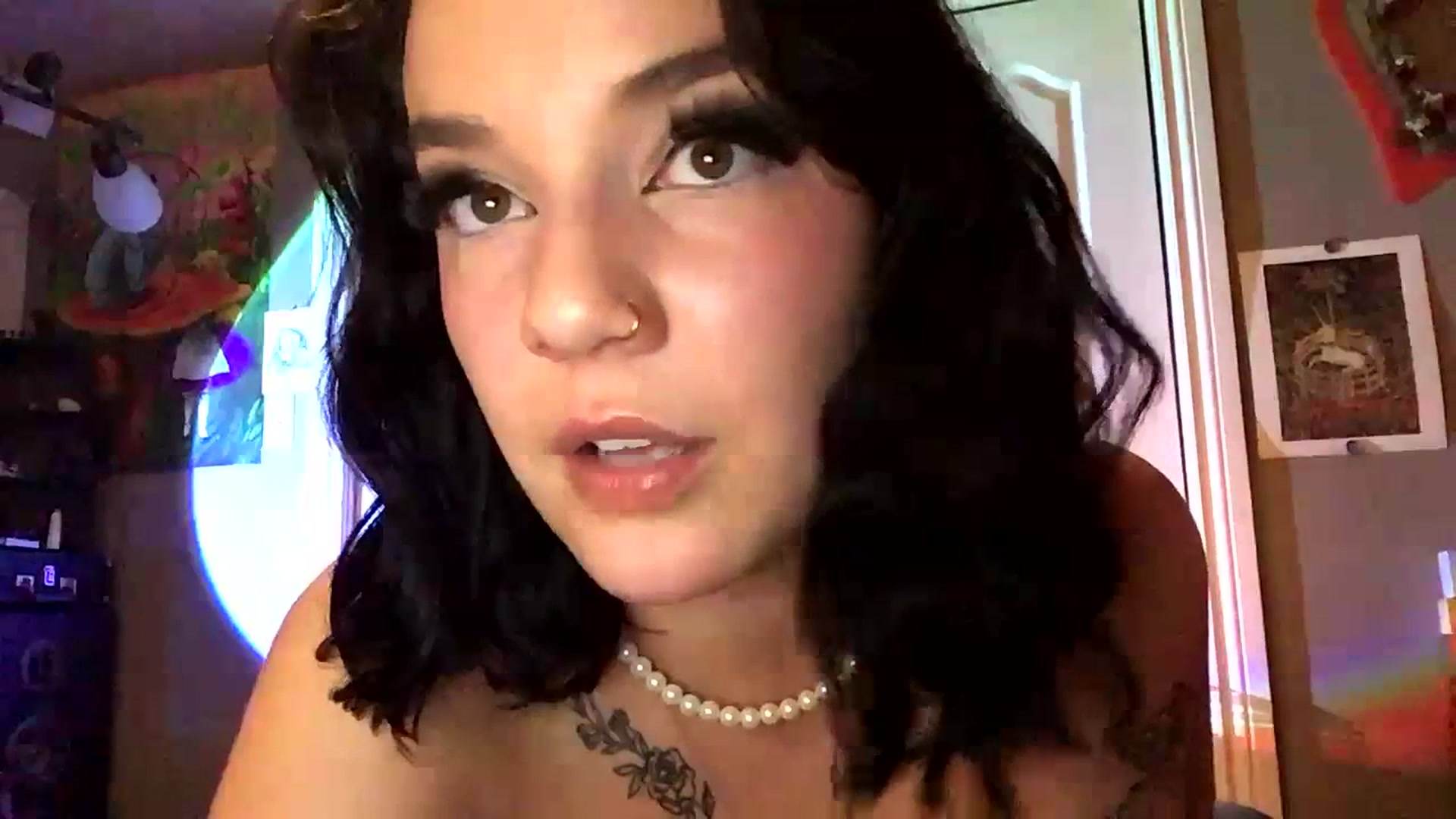 Gallery image thumbnail from Vail_Fox's myfreecams stream on, 07/12/2023, 07:37 image 16 of 20