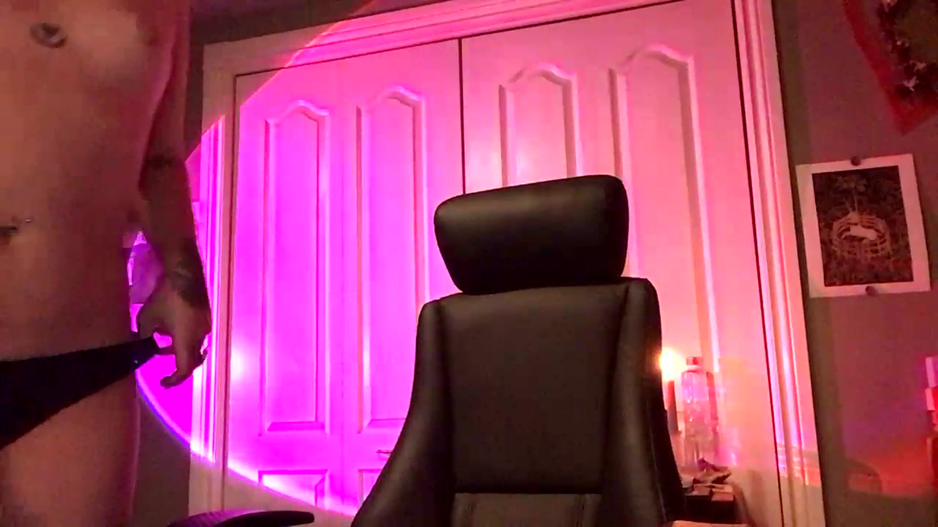 Gallery image thumbnail from Vail_Fox's myfreecams stream on, 07/12/2023, 07:37 image 9 of 20