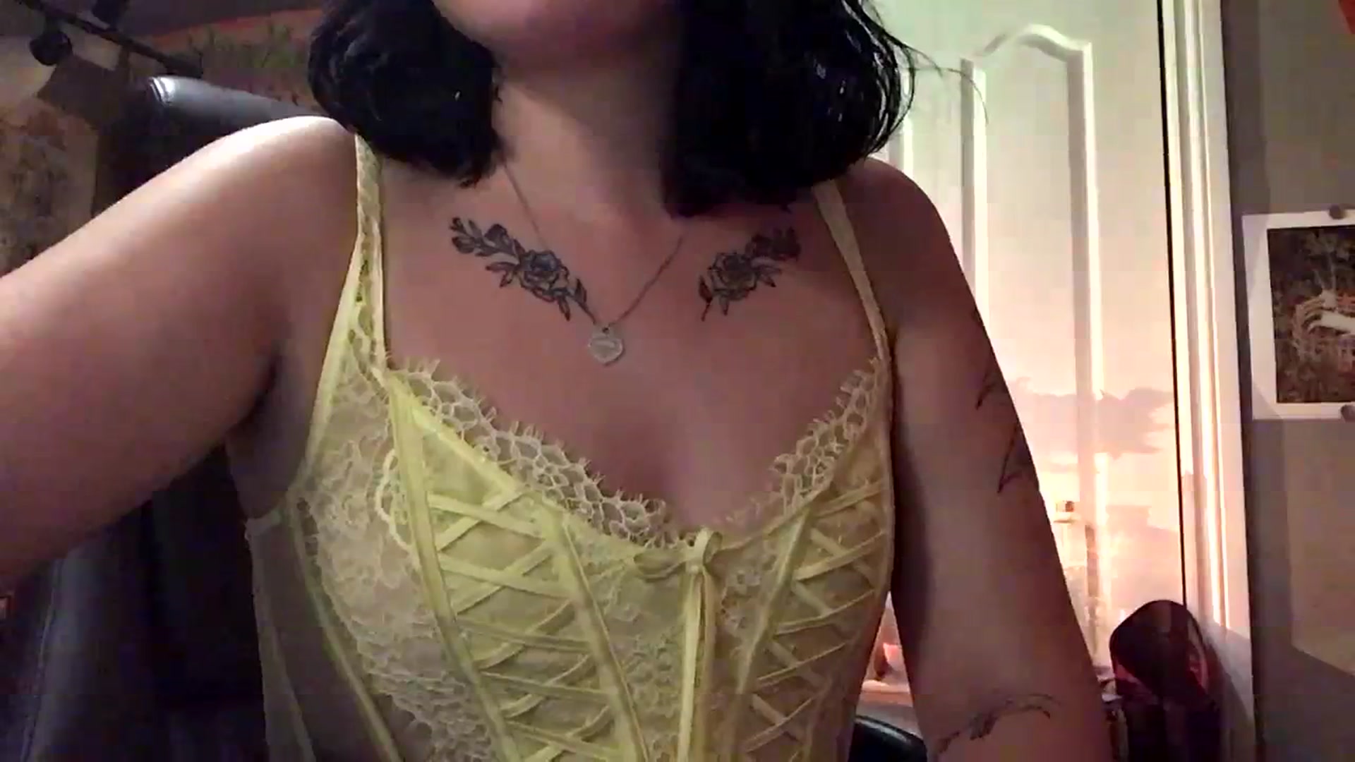 Gallery image thumbnail from Vail_Fox's myfreecams stream on, 07/26/2023, 05:59 image 20 of 20