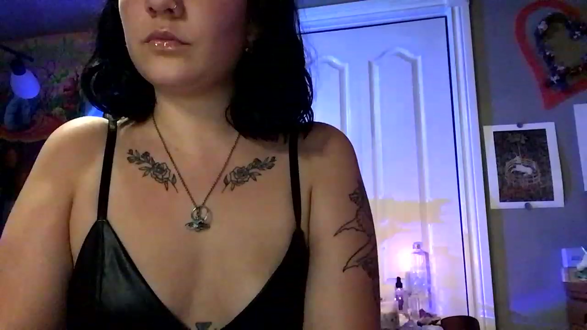 Gallery image thumbnail from Vail_Fox's myfreecams stream on, 07/27/2023, 06:03 image 3 of 20