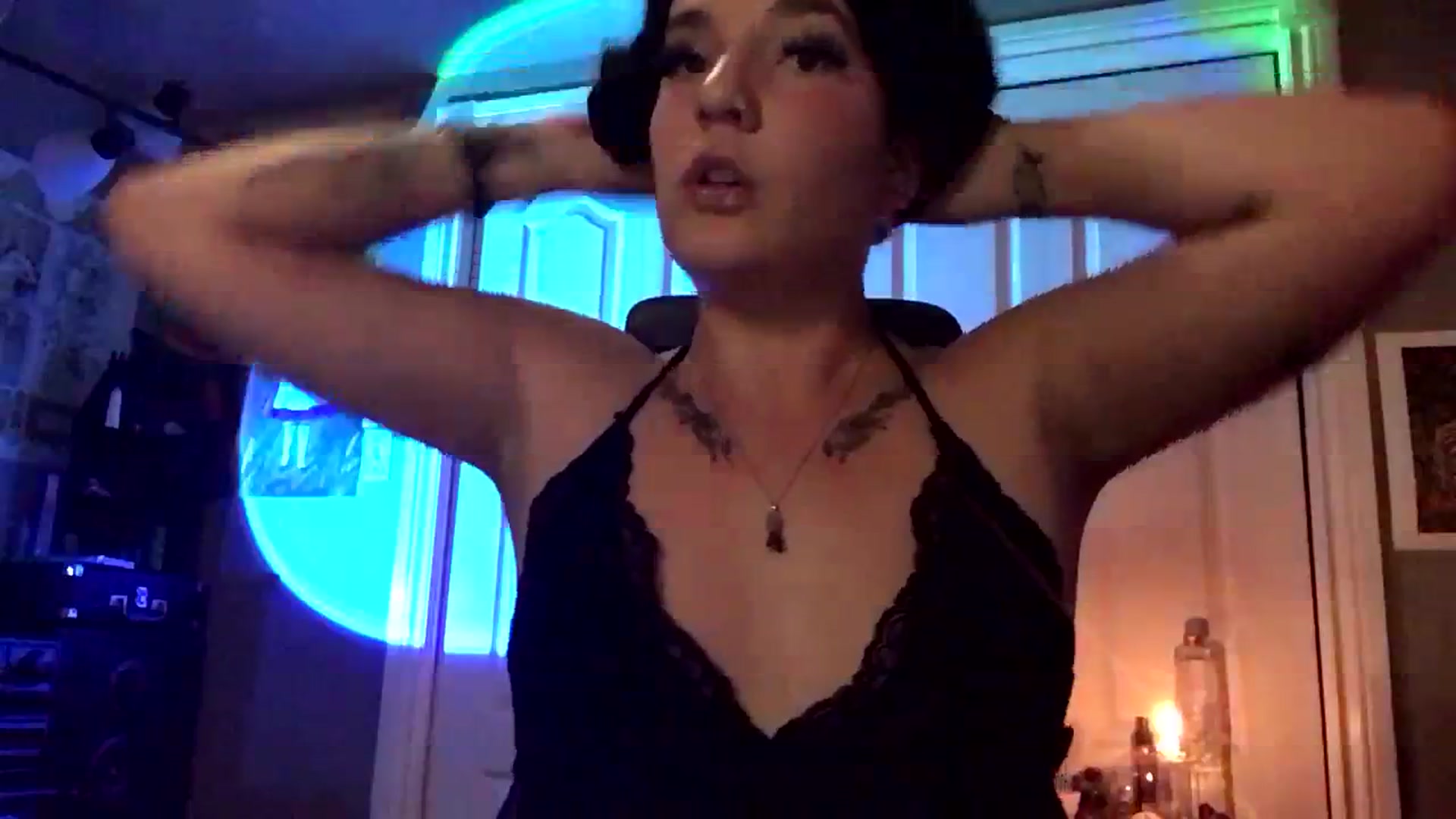 Gallery image thumbnail from Vail_Fox's myfreecams stream on, 08/09/2023, 02:36 image 18 of 20