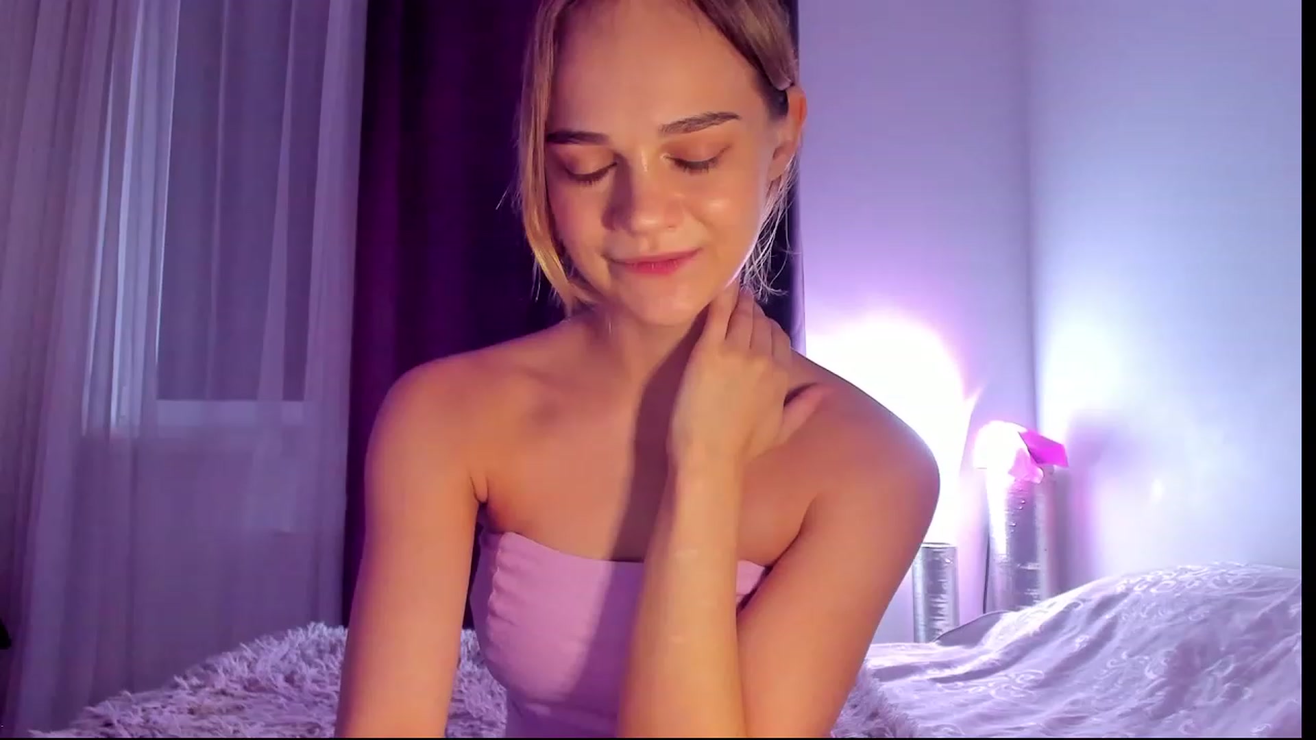 Gallery image thumbnail from ValentinaGirl's myfreecams stream on, 09/28/2023, 18:03 image 20 of 20