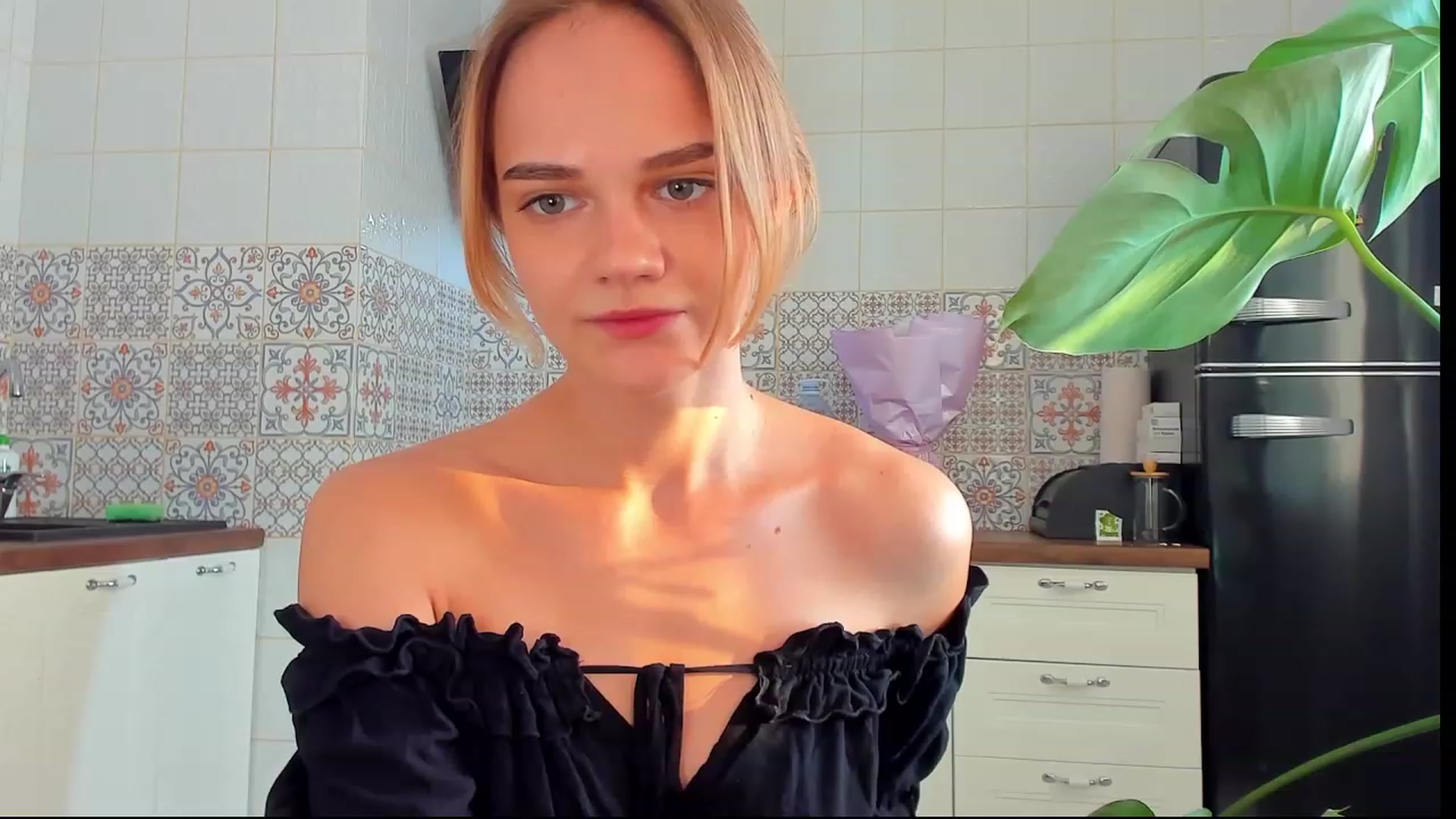 Gallery image thumbnail from ValentinaGirl's myfreecams stream on, 09/30/2023, 14:37 image 20 of 20