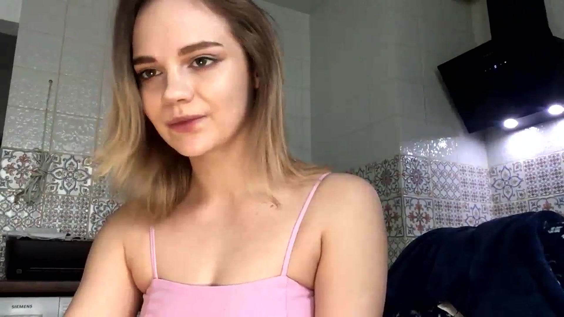 Gallery image thumbnail from ValentinaGirl's myfreecams stream on, 02/07/2024, 11:33 image 2 of 20