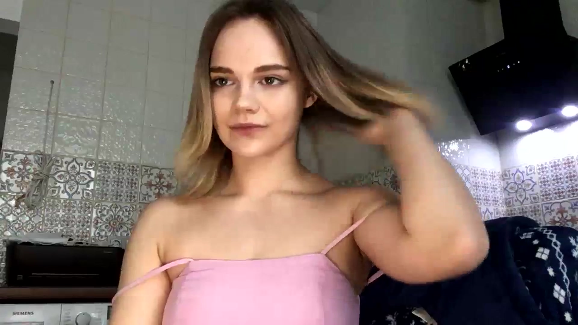 Gallery image thumbnail from ValentinaGirl's myfreecams stream on, 02/07/2024, 11:33 image 13 of 20