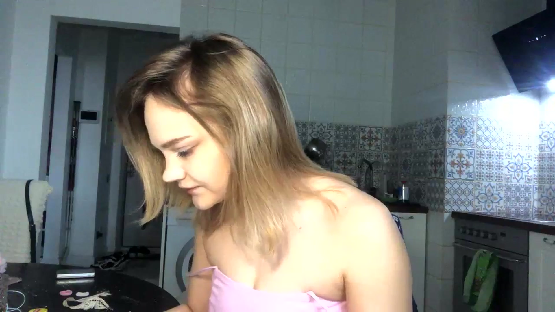 Gallery image thumbnail from ValentinaGirl's myfreecams stream on, 02/07/2024, 13:13 image 12 of 20