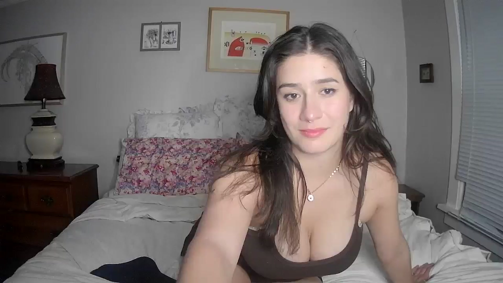Gallery image thumbnail from ValentinaX4's myfreecams stream on, 03/01/2025, 11:45 image 16 of 20