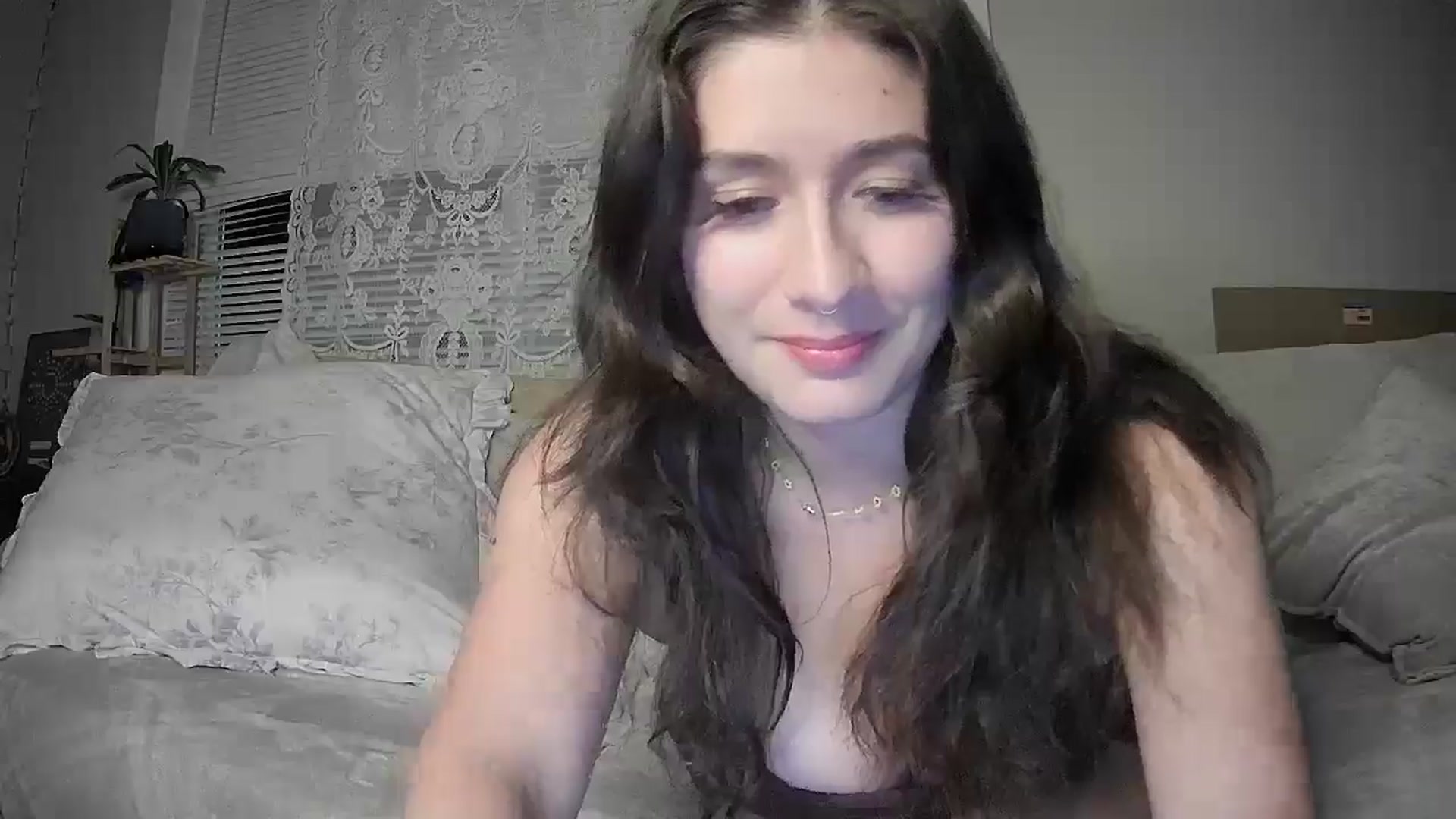 Gallery image thumbnail from ValentinaX4's myfreecams stream on, 05/07/2025, 12:27 image 11 of 20