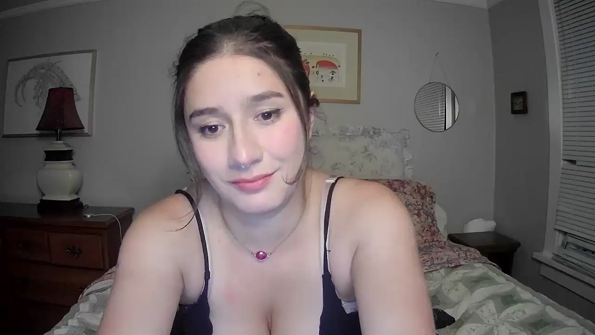 Gallery image thumbnail from ValentinaX4's myfreecams stream on, 06/04/2025, 08:39 image 19 of 20