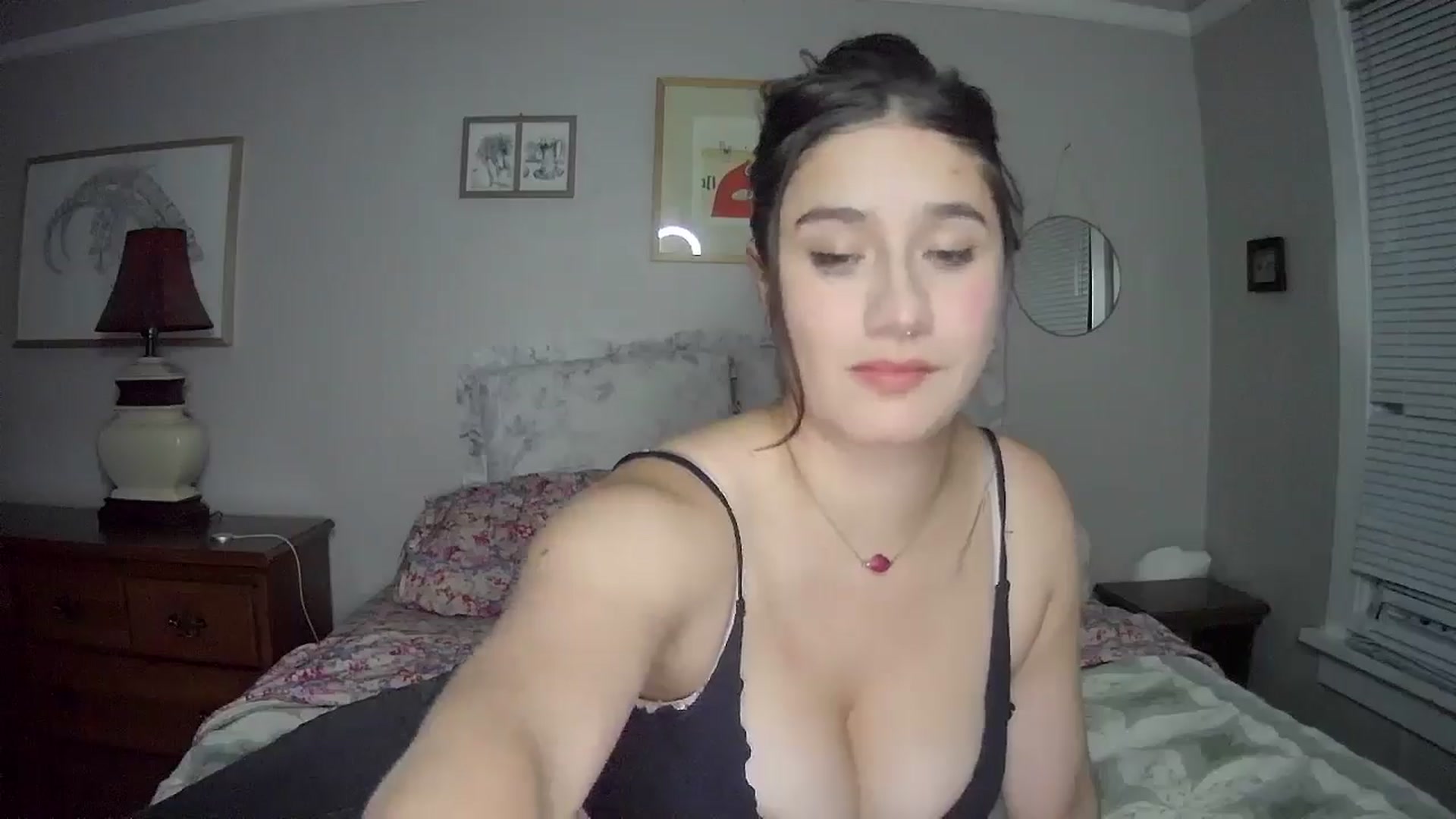 Gallery image thumbnail from ValentinaX4's myfreecams stream on, 06/04/2025, 09:01 image 8 of 20