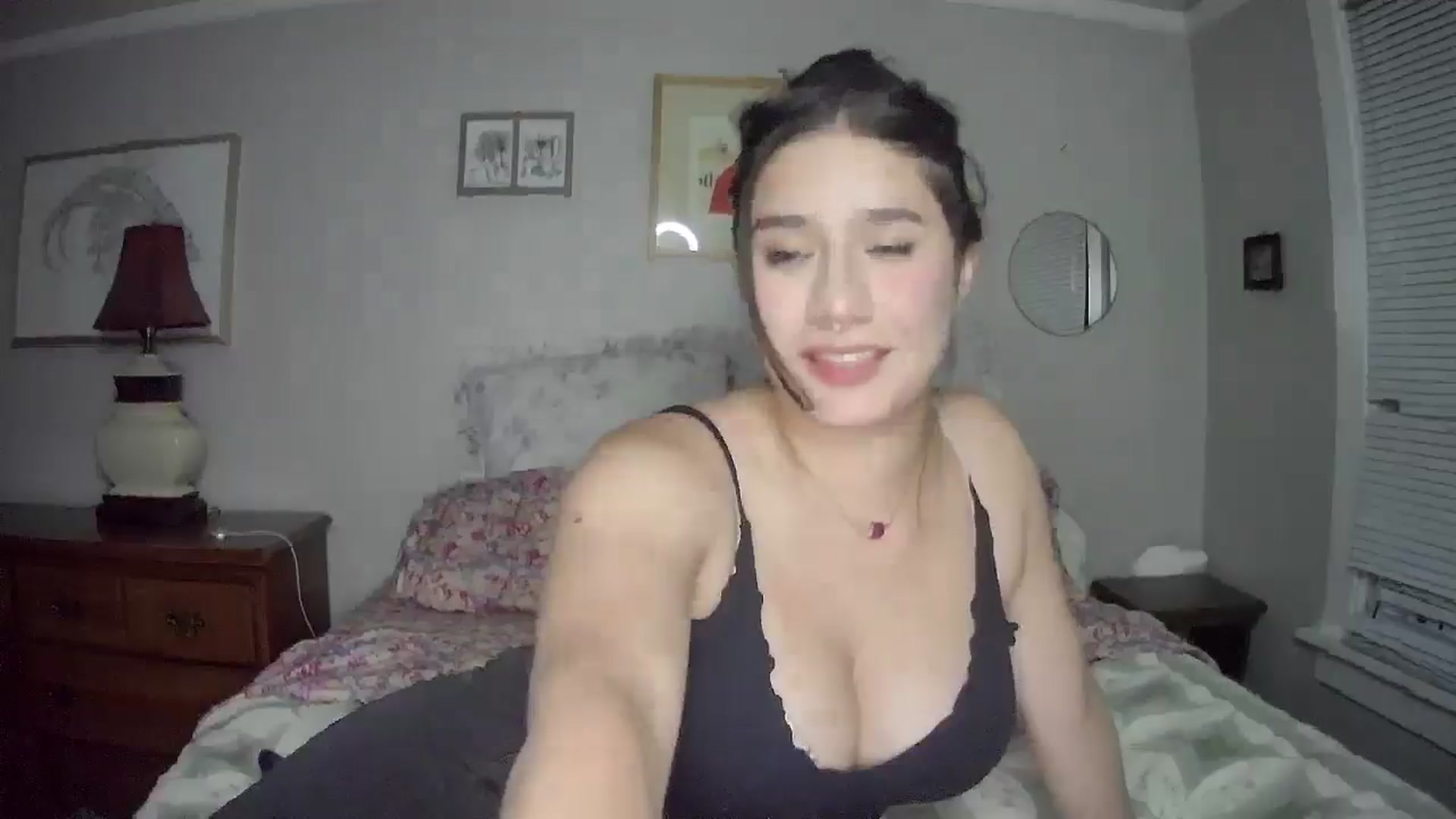 Gallery image thumbnail from ValentinaX4's myfreecams stream on, 06/04/2025, 09:01 image 12 of 20