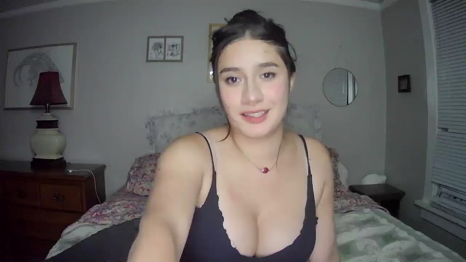 Gallery image thumbnail from ValentinaX4's myfreecams stream on, 06/04/2025, 09:01 image 11 of 20