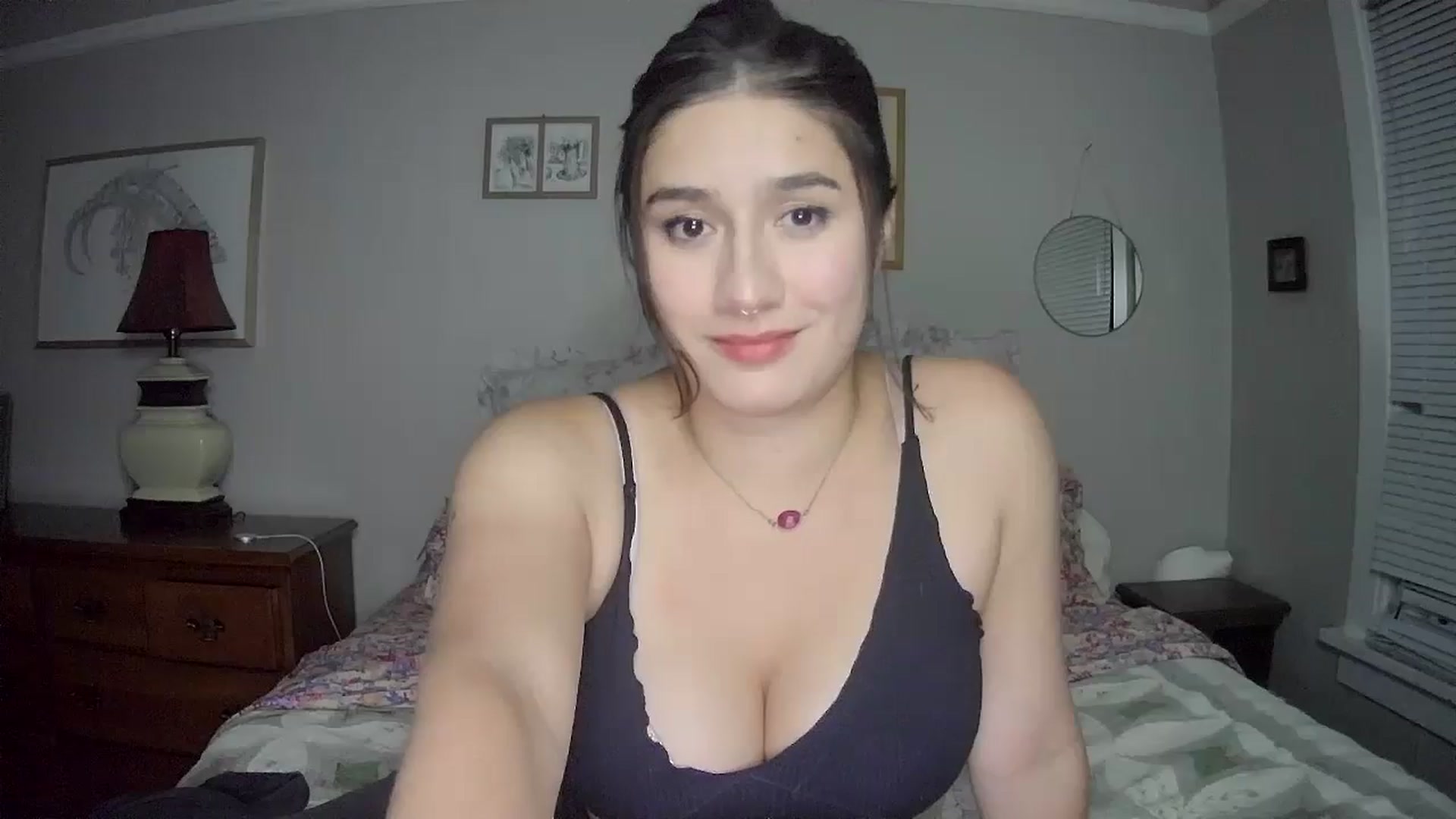 Gallery image thumbnail from ValentinaX4's myfreecams stream on, 06/04/2025, 09:46 image 2 of 20