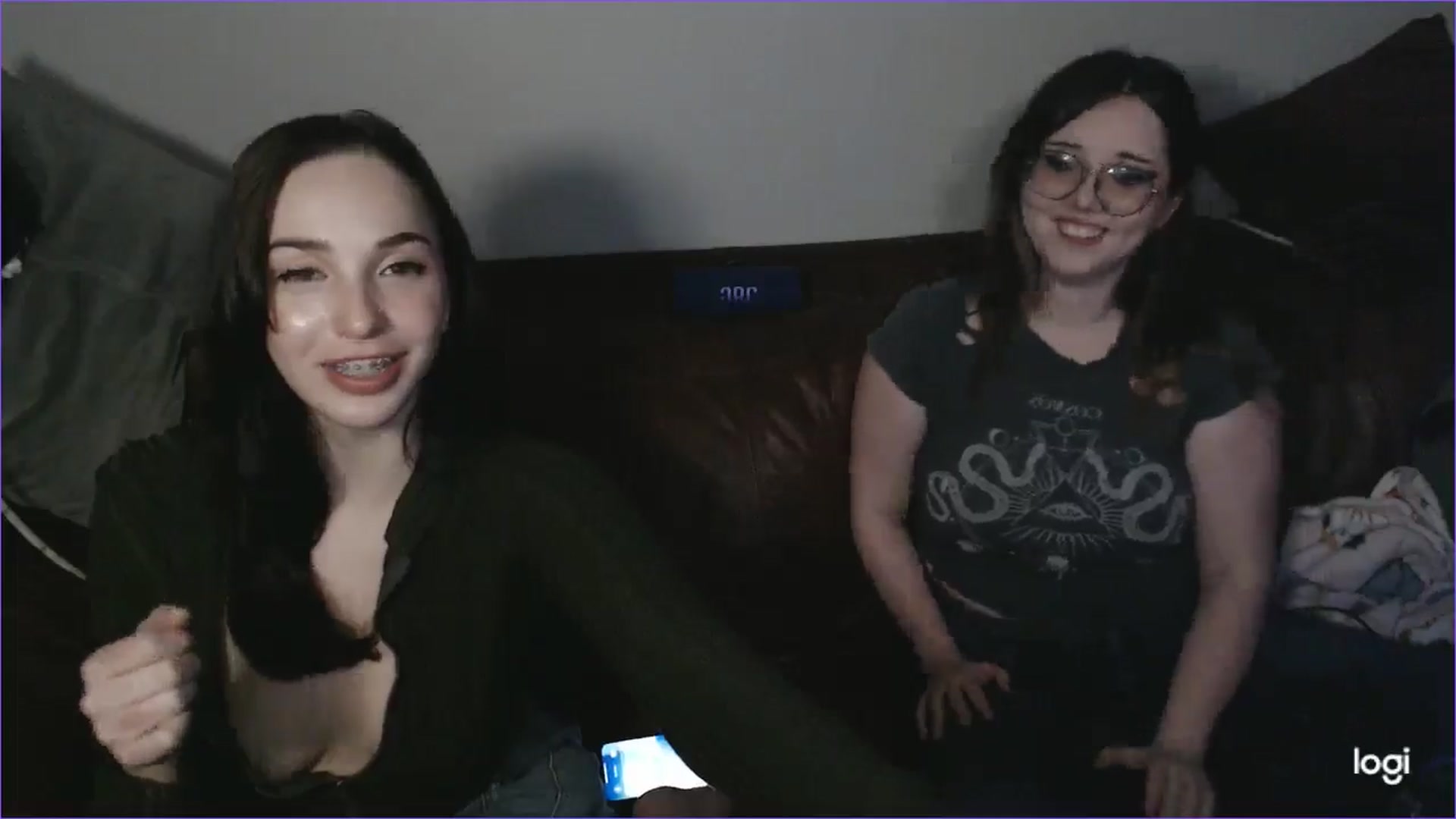 Gallery image thumbnail from ValentineR's myfreecams stream on, 04/09/2026, 14:04 image 5 of 20
