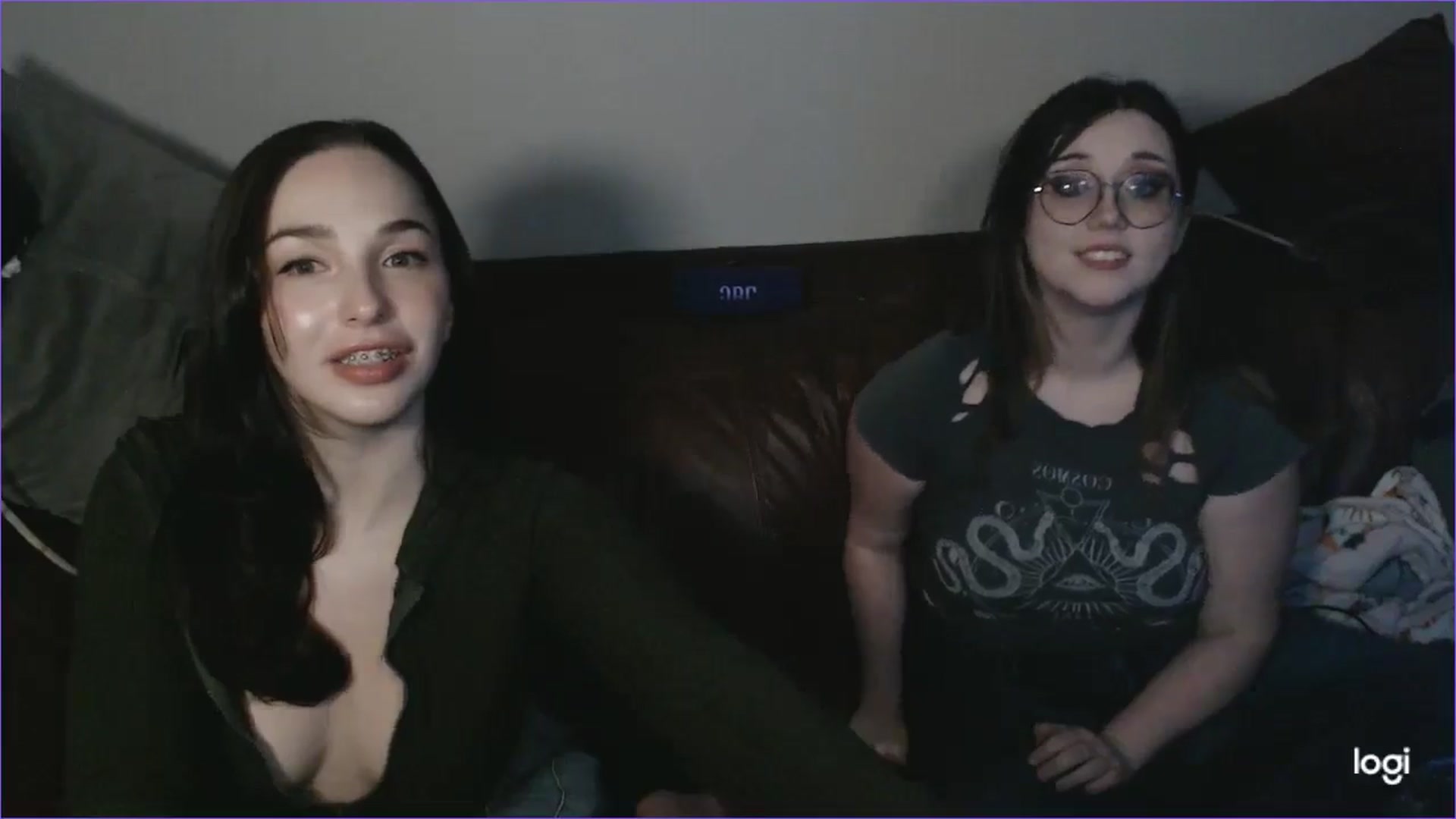 Gallery image thumbnail from ValentineR's myfreecams stream on, 04/09/2026, 14:04 image 4 of 20