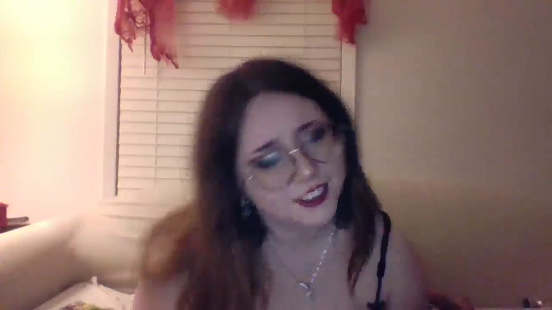 Gallery image thumbnail from ValentineR's myfreecams stream on, 04/15/2026, 04:06 image 19 of 20