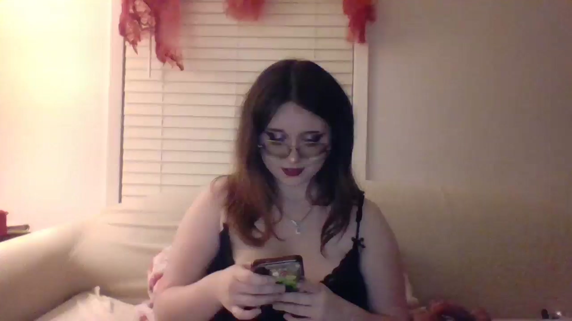 Gallery image thumbnail from ValentineR's myfreecams stream on, 04/15/2026, 04:06 image 20 of 20
