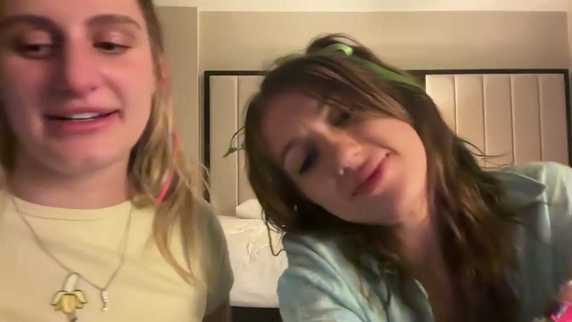 Gallery image thumbnail from Valentinebby's myfreecams stream on, 12/29/2024, 12:57 image 18 of 20