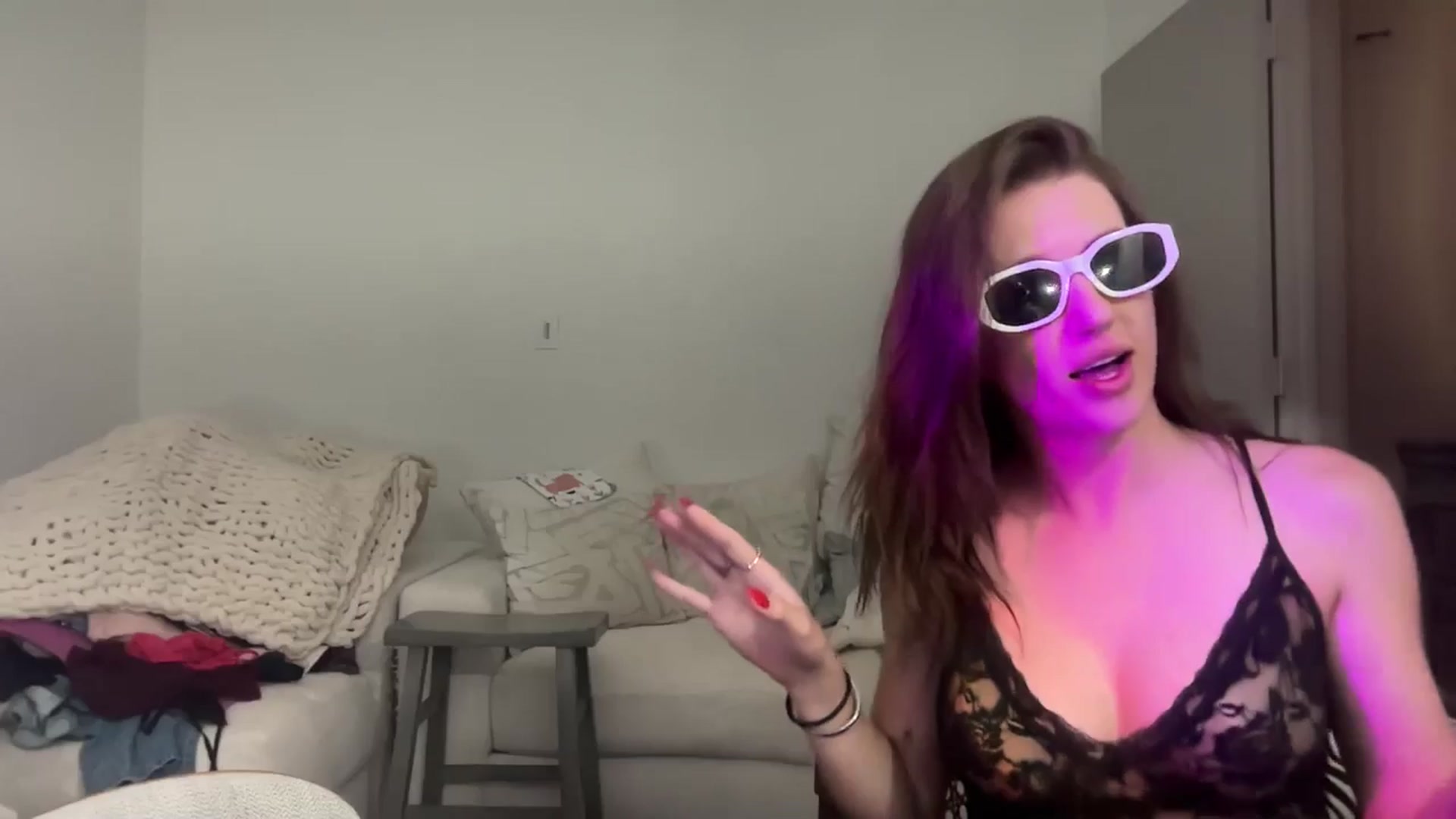 Gallery image thumbnail from Valentinebby's myfreecams stream on, 07/08/2025, 09:56 image 7 of 20