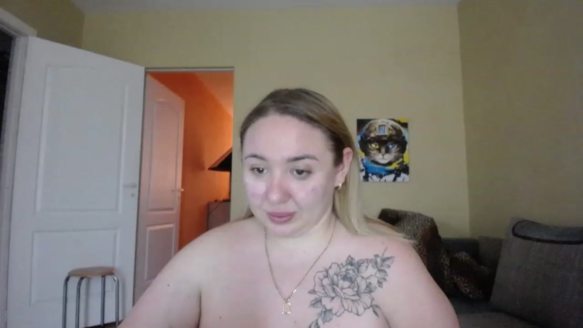 Gallery image thumbnail from ValeriCutiexx's myfreecams stream on, 02/19/2023, 11:40 image 20 of 20