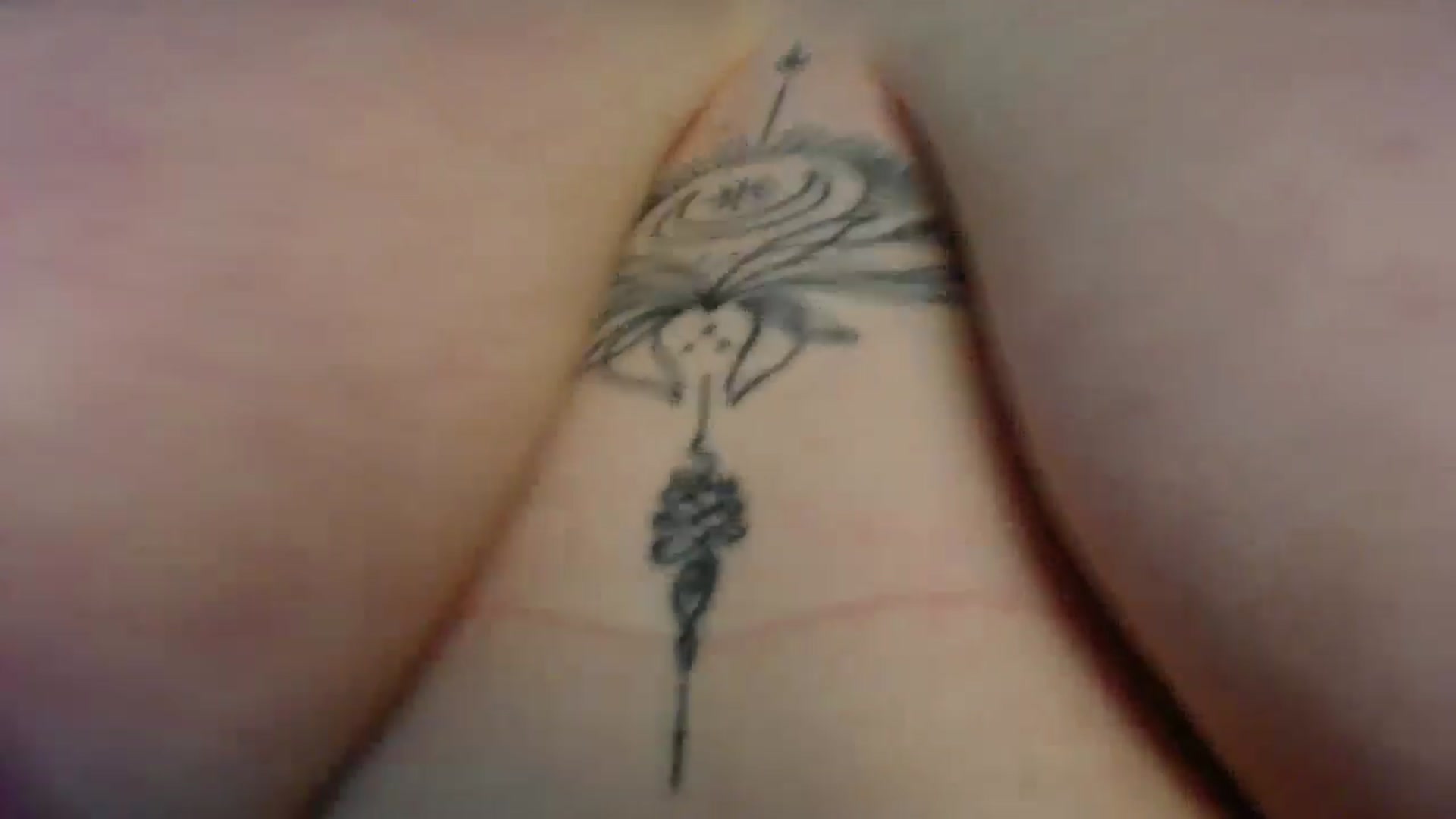 Gallery image thumbnail from ValeriCutiexx's myfreecams stream on, 03/15/2026, 15:10 image 8 of 20