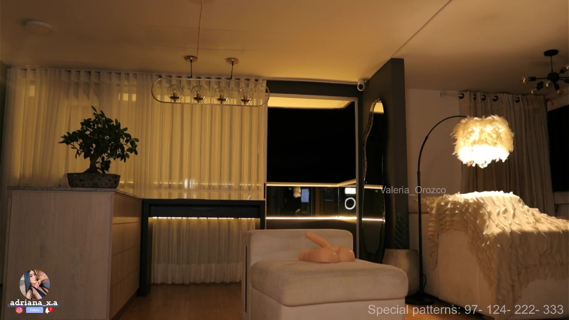 Gallery image thumbnail from Valeria_o's myfreecams stream on, 07/21/2025, 07:04 image 18 of 20