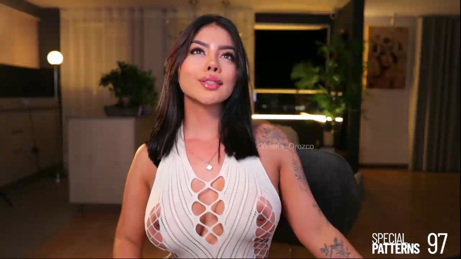 Gallery image thumbnail from Valeria_o's myfreecams stream on, 08/13/2026, 02:35 image 8 of 20