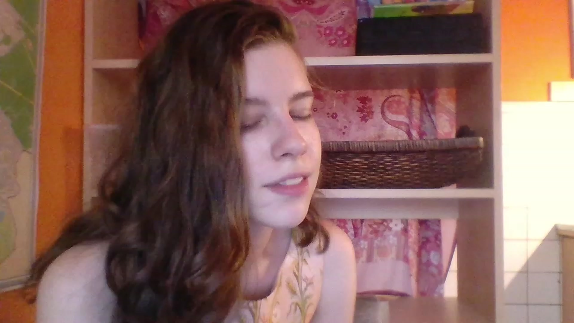 Gallery image thumbnail from Valeriana_'s myfreecams stream on, 07/31/2023, 16:49 image 18 of 20