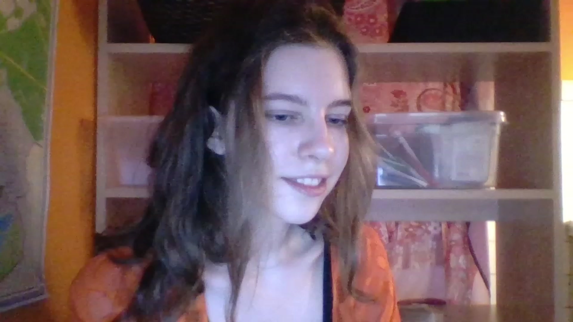 Gallery image thumbnail from Valeriana_'s myfreecams stream on, 08/03/2023, 17:46 image 18 of 20