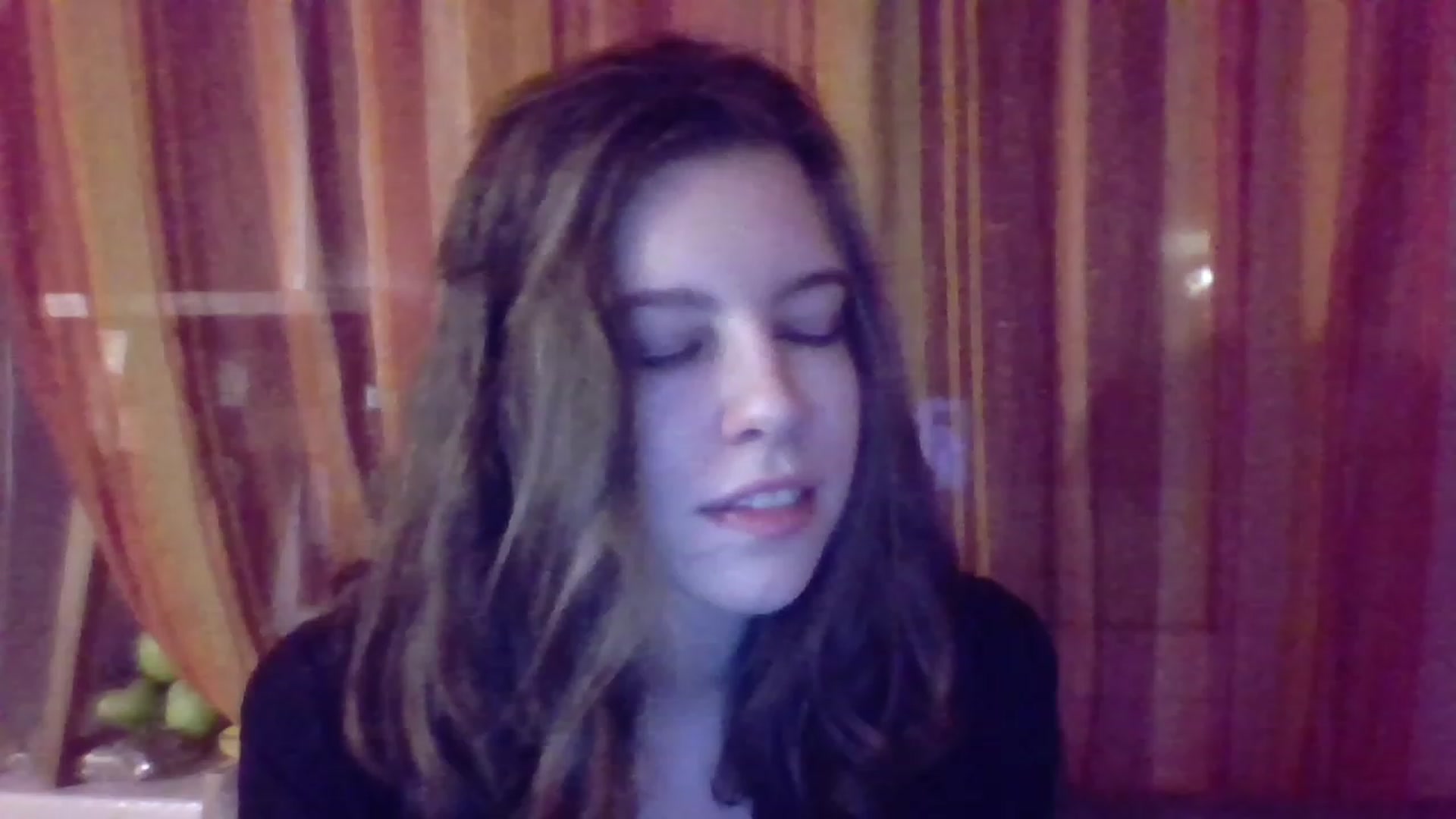 Gallery image thumbnail from Valeriana_'s myfreecams stream on, 08/10/2023, 22:00 image 15 of 20
