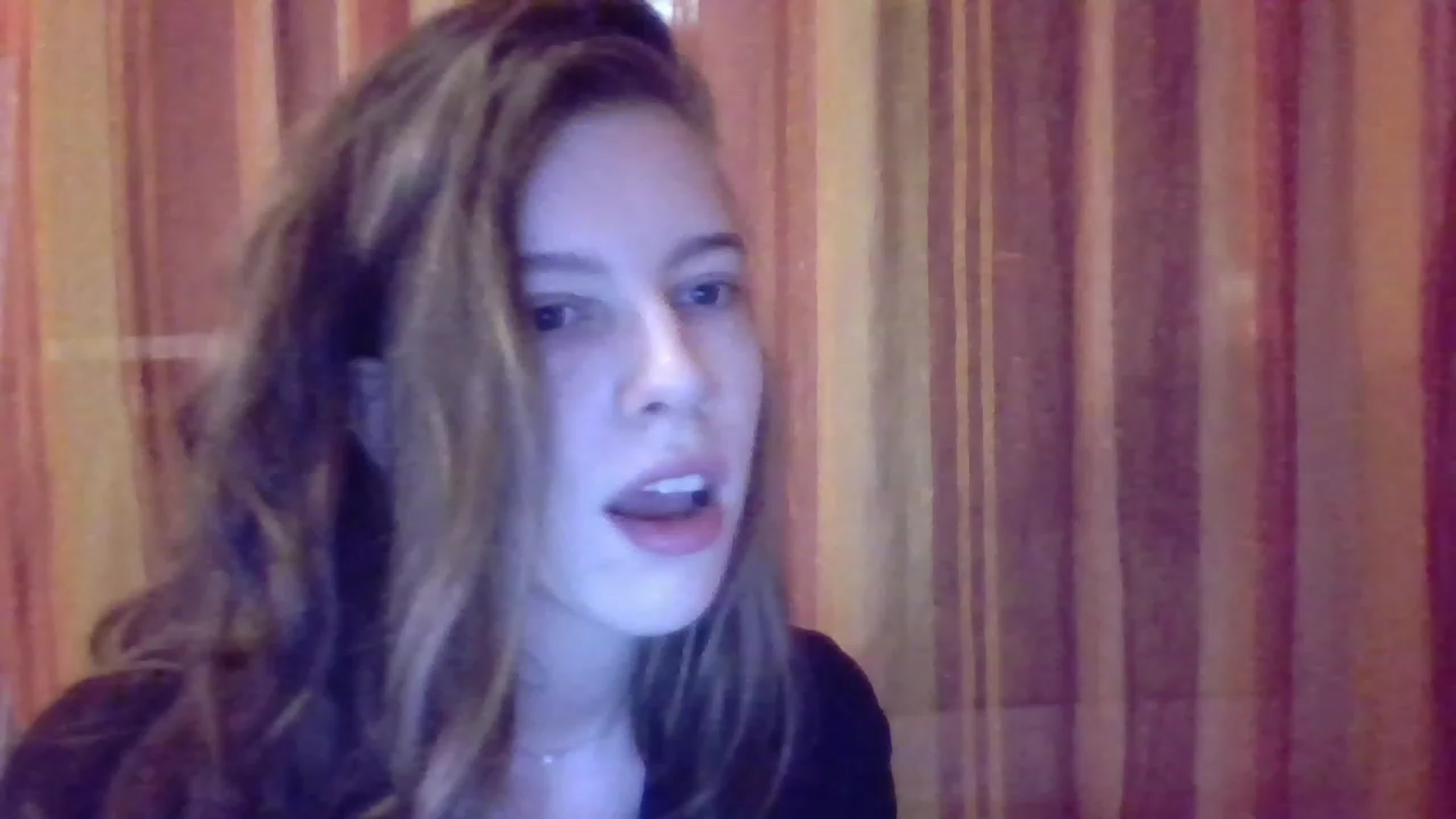 Gallery image thumbnail from Valeriana_'s myfreecams stream on, 08/13/2023, 22:31 image 11 of 20