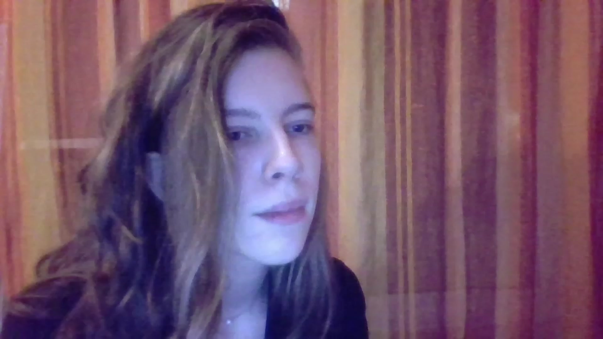 Gallery image thumbnail from Valeriana_'s myfreecams stream on, 08/13/2023, 22:31 image 9 of 20