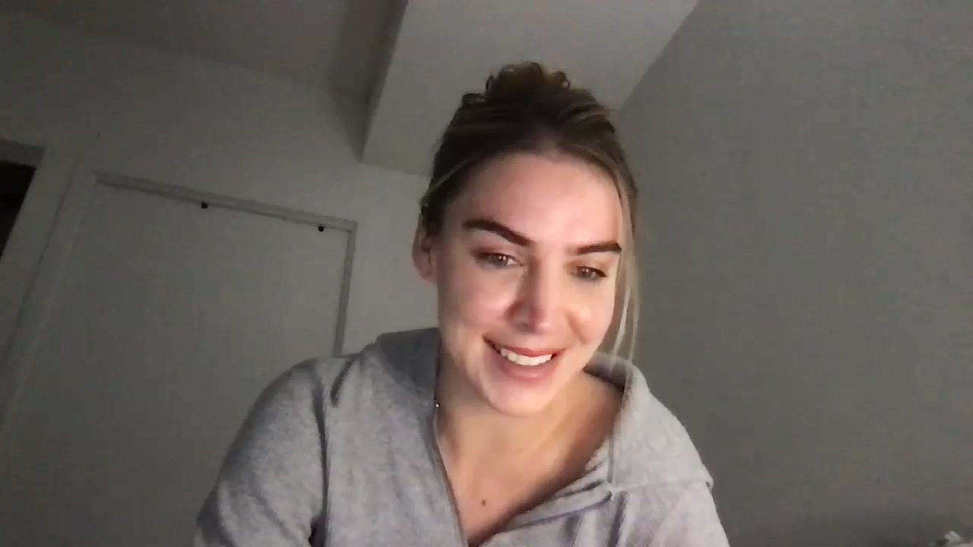 Gallery image thumbnail from Valerie_x0's myfreecams stream on, 01/23/2024, 04:35 image 4 of 20
