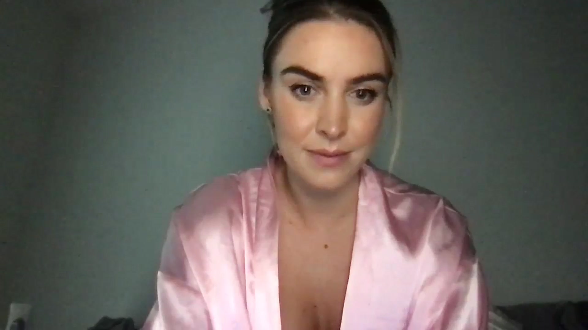 Gallery image thumbnail from Valerie_x0's myfreecams stream on, 01/25/2024, 24:59 image 8 of 20