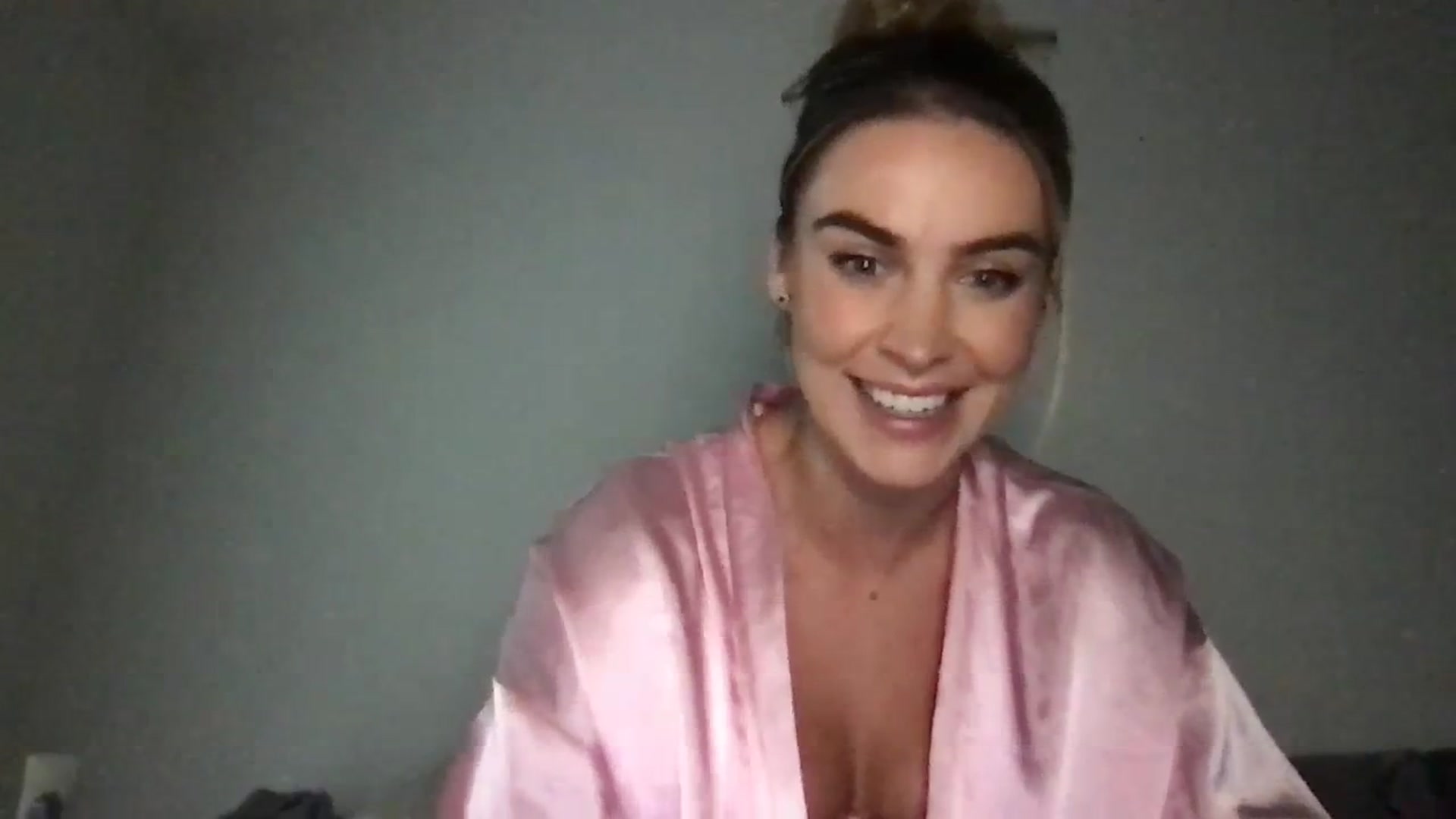 Gallery image thumbnail from Valerie_x0's myfreecams stream on, 01/25/2024, 24:59 image 9 of 20